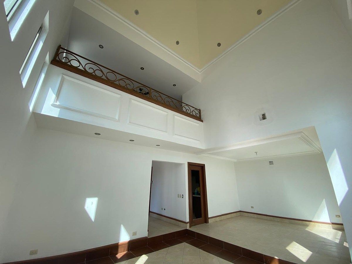Cumbres Elite House 8th Sector, photo 1 of 17