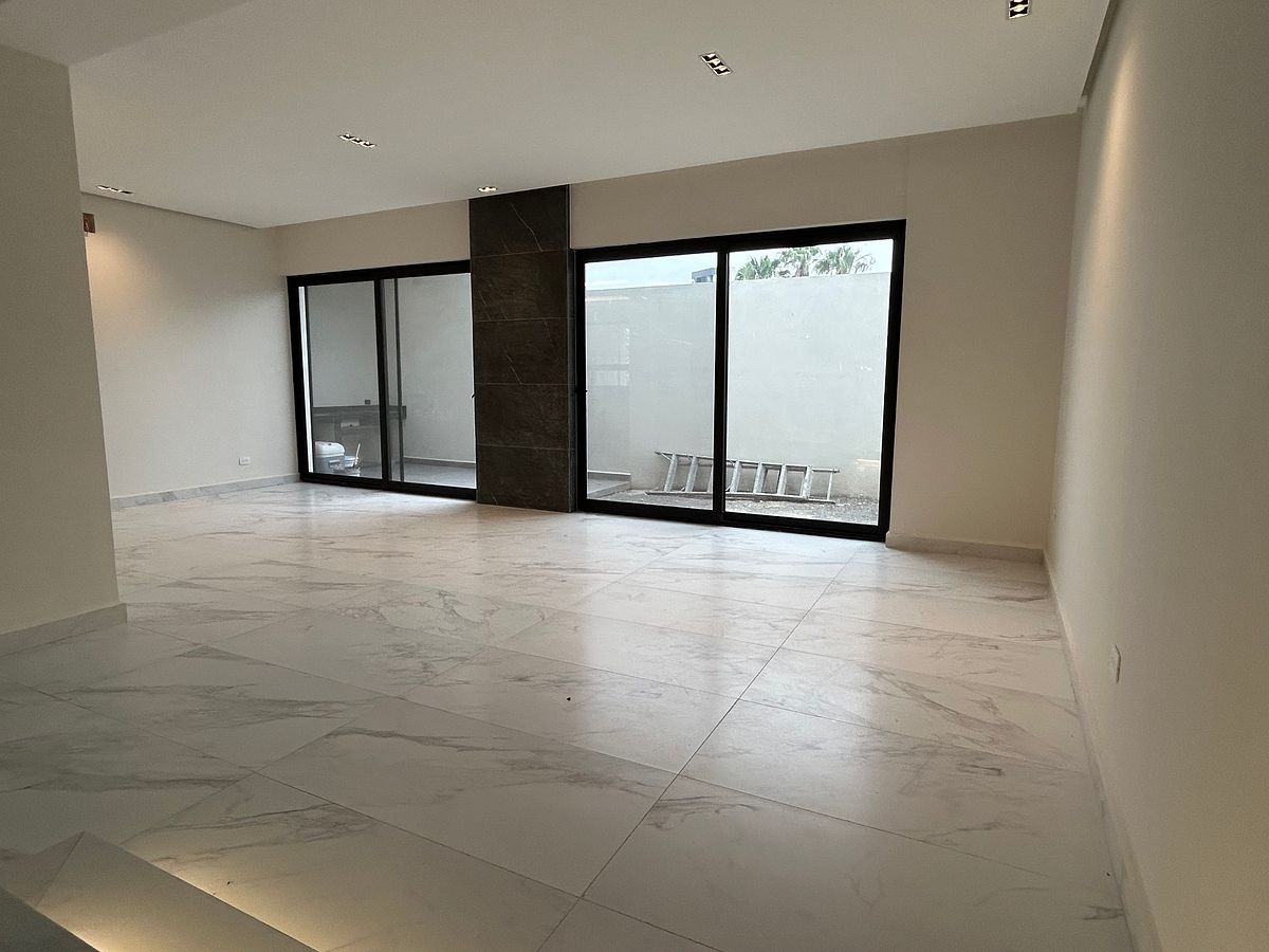 Casa em Los Cenizos, Santa Catarina, foto 3 de 15