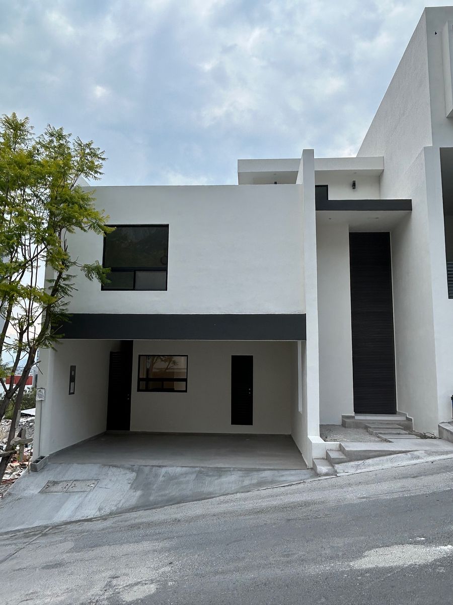 Casa à Venda em Los Cenizos, Valle Poniente, foto 1 de 15