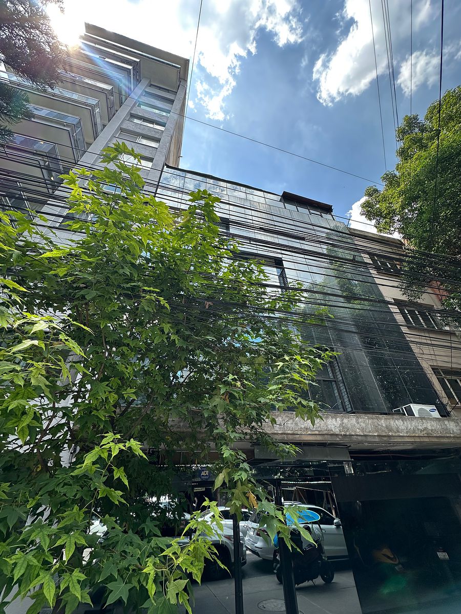 VENDE-SE PRÉDIO DE ESCRITÓRIOS, Col. Cuauhtémoc, CDMX, foto 1 de 21