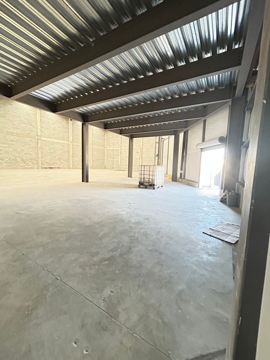 Bodega comercial en Urbiquinta Marsella, Tijuana, foto 17 de 20