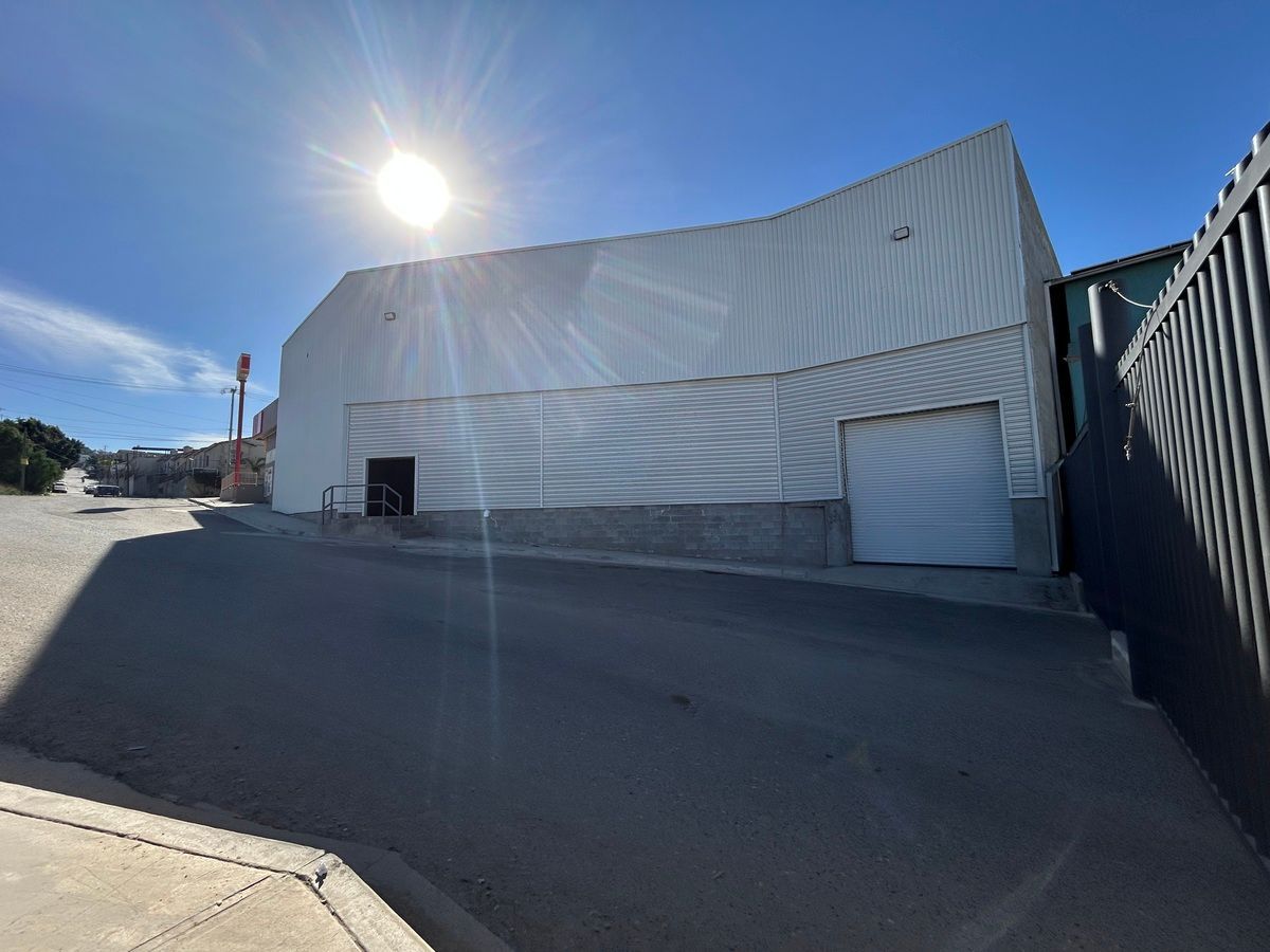 Bodega comercial en Urbiquinta Marsella, Tijuana, foto 18 de 20