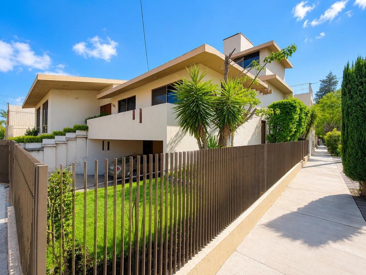 Linda casa em Jardins de Aguascalientes, foto 1 de 11