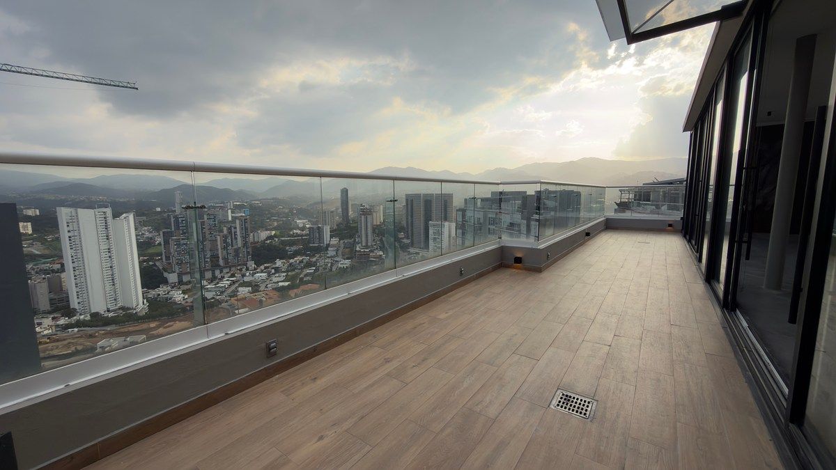 Incrível PH em Bosque Real com 2 terraços e salão de eventos privados, foto 1 de 49