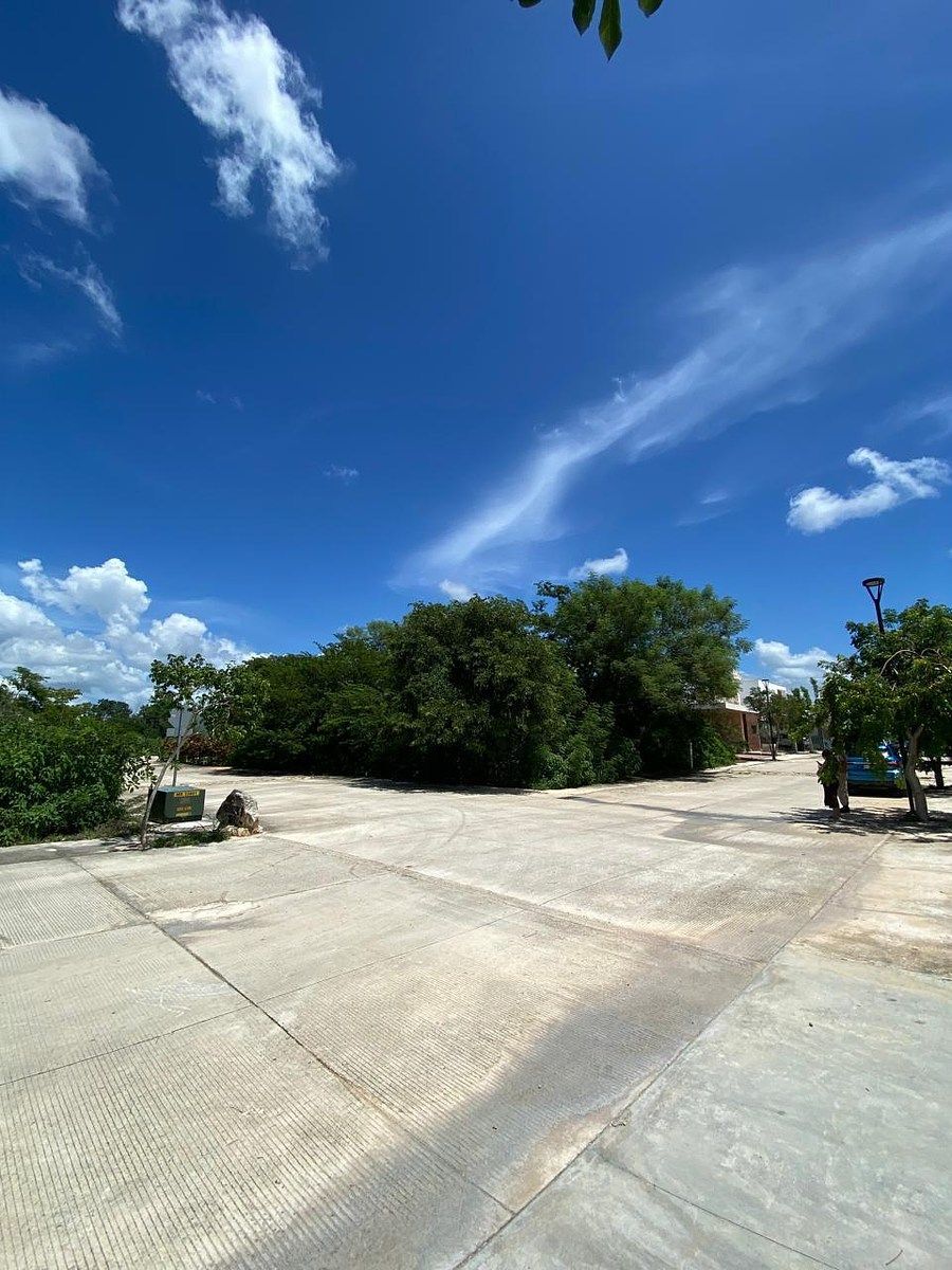 Terreno de esquina à venda na Privada TAMORA residencial, foto 1 de 6