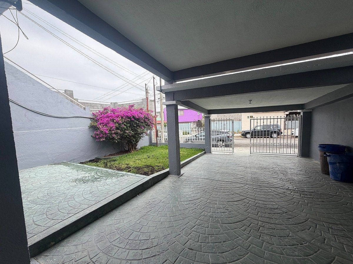 House in El Mirador, Tijuana, photo 10 of 26
