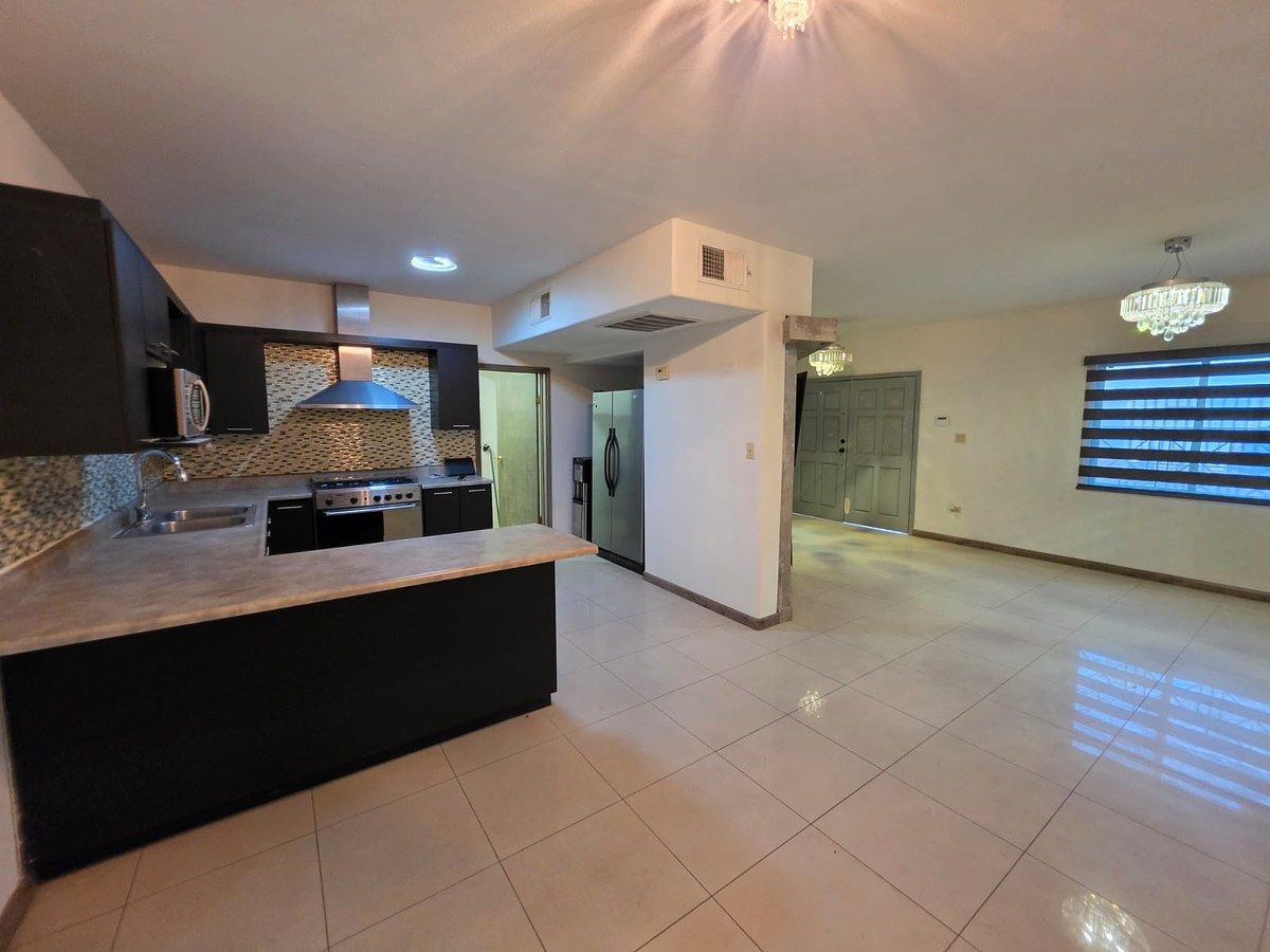 Casa en Residencial Puerta de Alcalá, Mexicali, foto 5 de 18