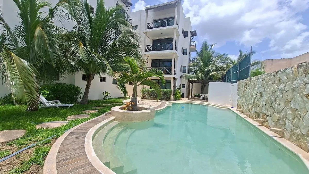 À VENDA APARTAMENTO EM CHICXULUB, MOBILIADO, A 1 QUADRA DO MAR, foto 1 de 20