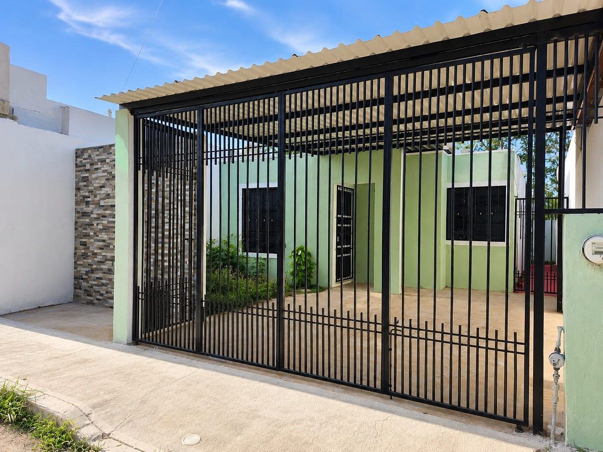 Casa à Venda Juan Pablo II, foto 1 de 20