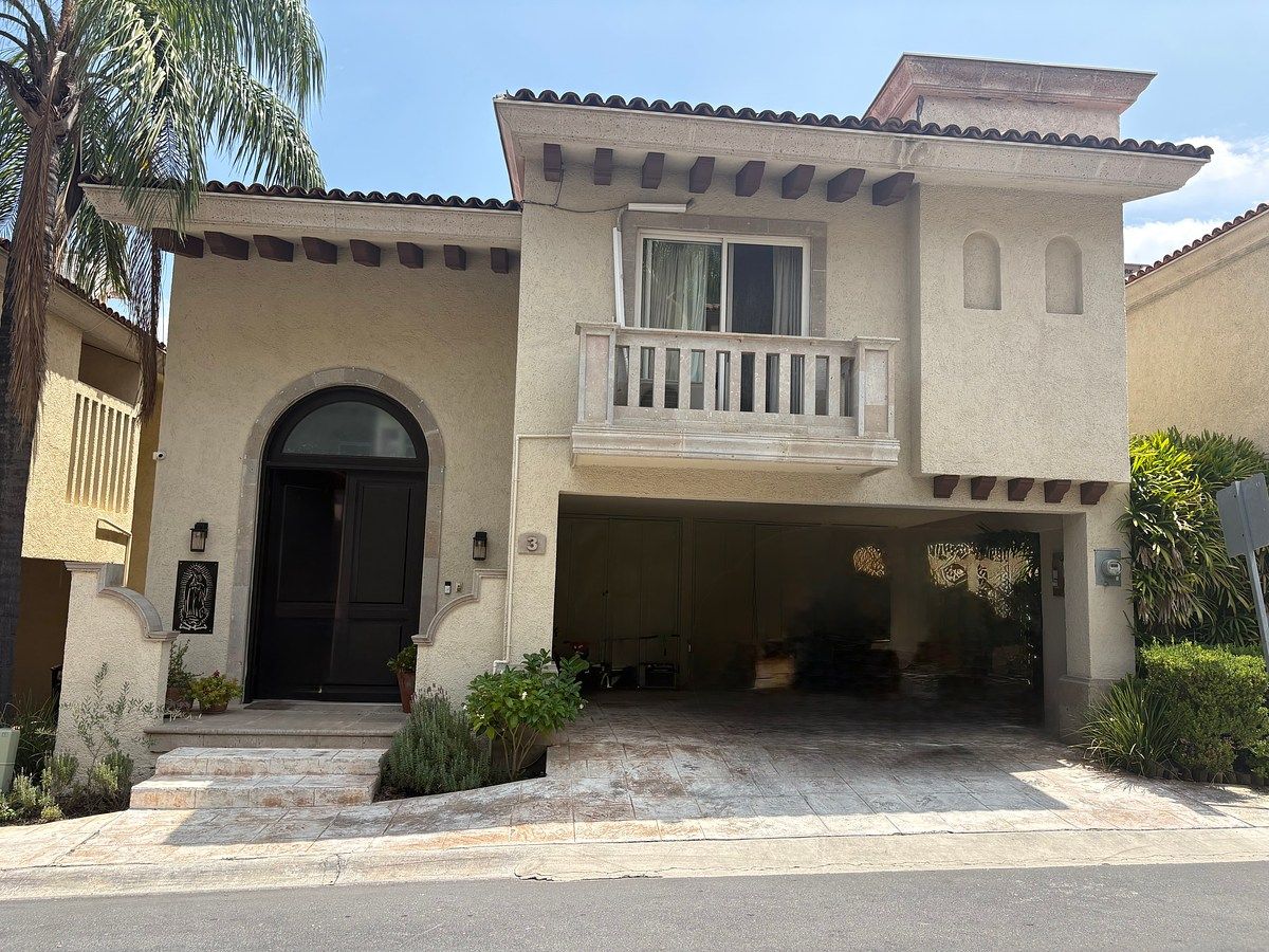 Casa en venta fraccionamiento Ángeles. Valle oriente monterrey, foto 1 de 15