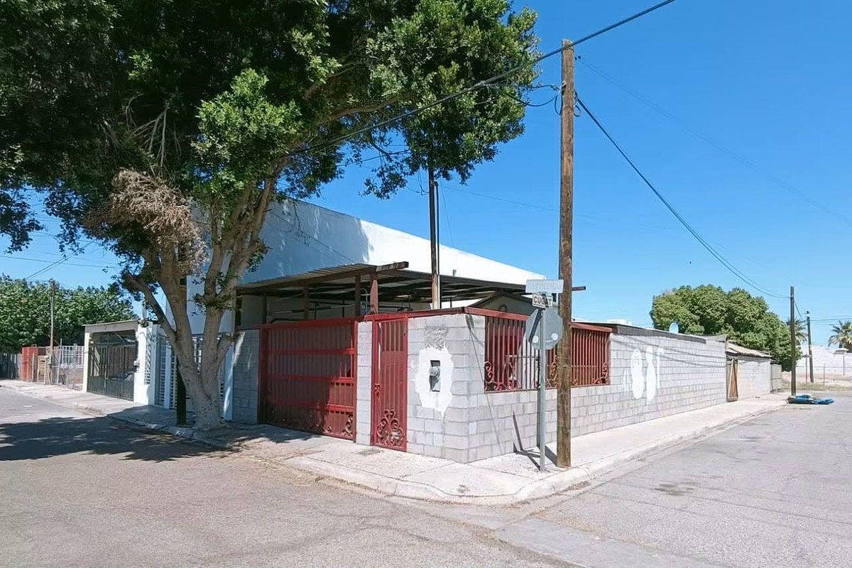 House in Quinta del Rey, Mexicali, photo 2 of 7