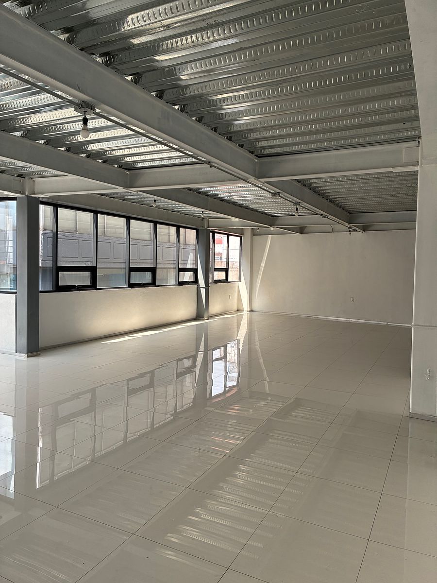 Building in Ciudad Satélite, Naucalpan de Juárez, photo 3 of 13