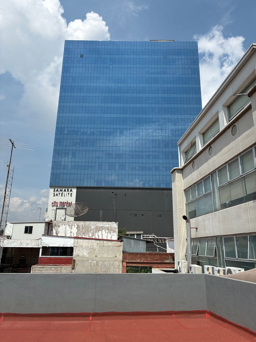 Building in Ciudad Satélite, Naucalpan de Juárez, photo 11 of 13