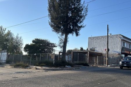 RENTA Terreno Plano en Esquina  - Francisco Villa Tijuana