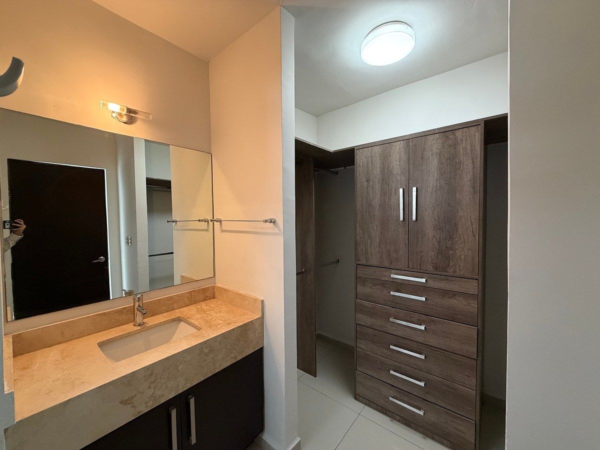 Casa en La Rioja Privada Residencial 2da Etapa, Monterrey, foto 6 de 9