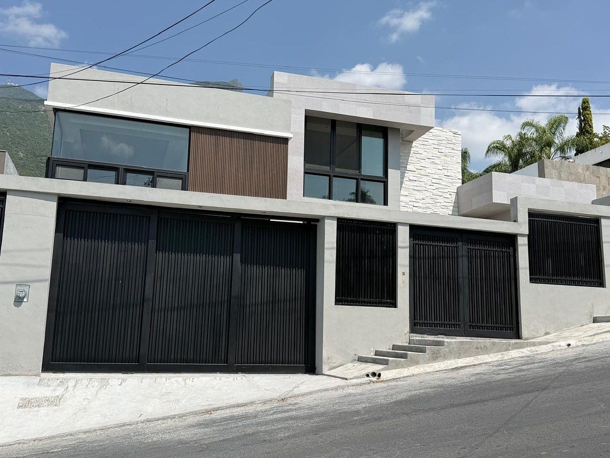 CASA EN VENTA CONTRY LA SILLA, foto 1 de 48