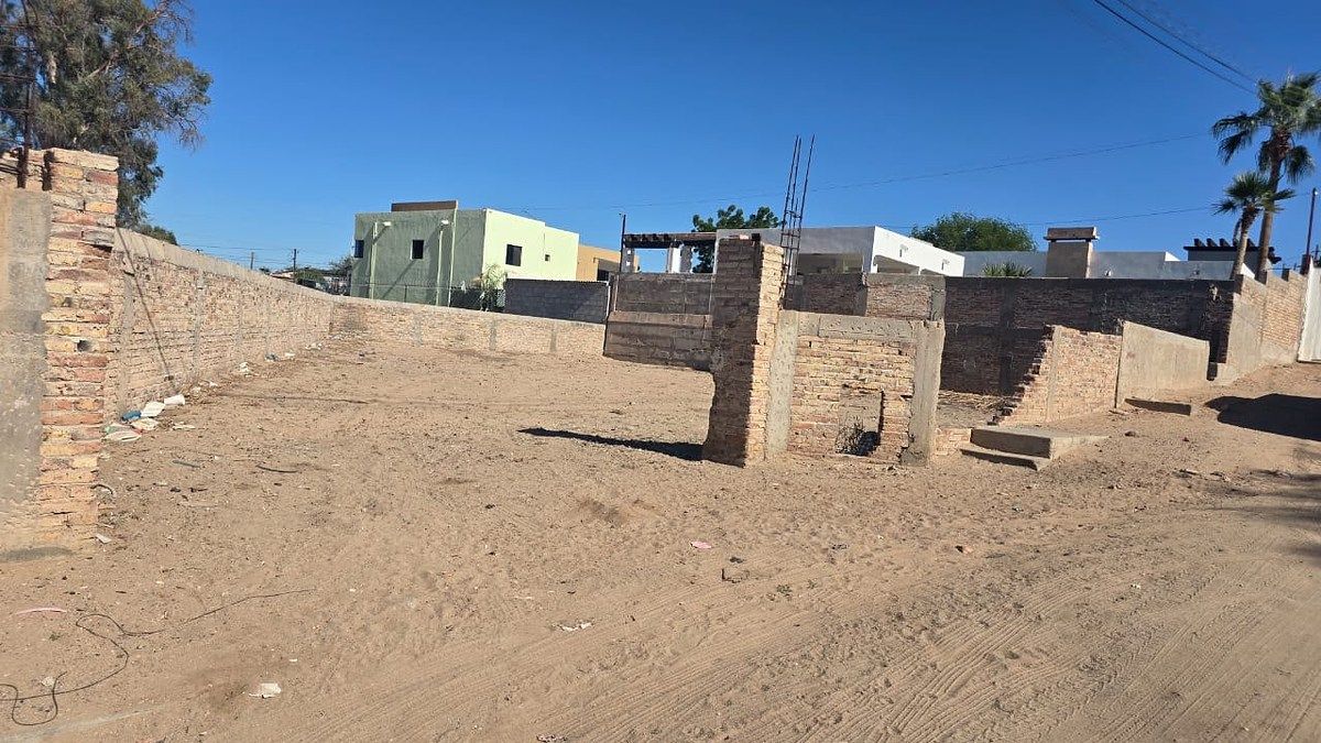 Lote em Cuauhtémoc, San Luis Río Colorado, foto 2 de 3