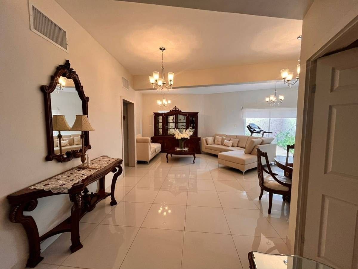 Casa em Provincia de Santa Clara Etapa I a La XII, Chihuahua, foto 3 de 11