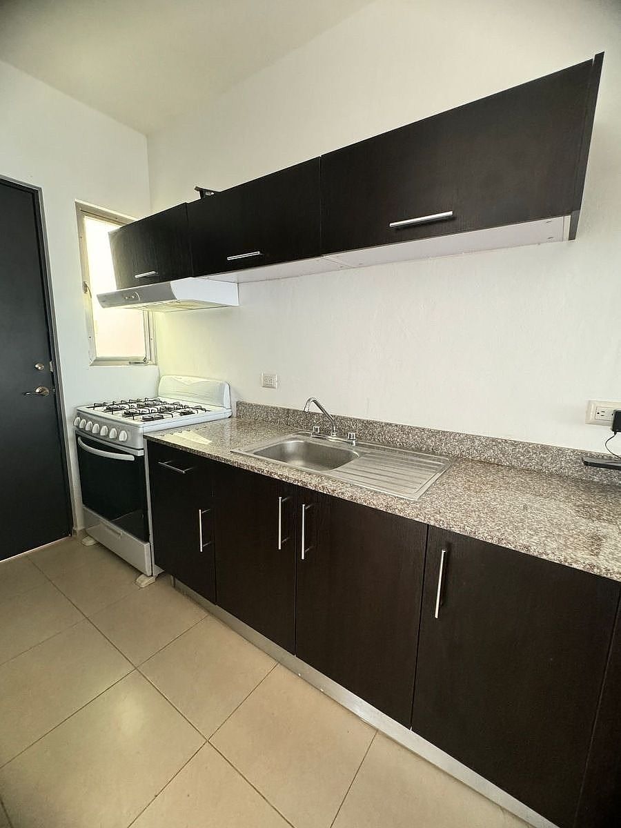 House in Gran Santa Fe, Mérida, photo 12 of 25