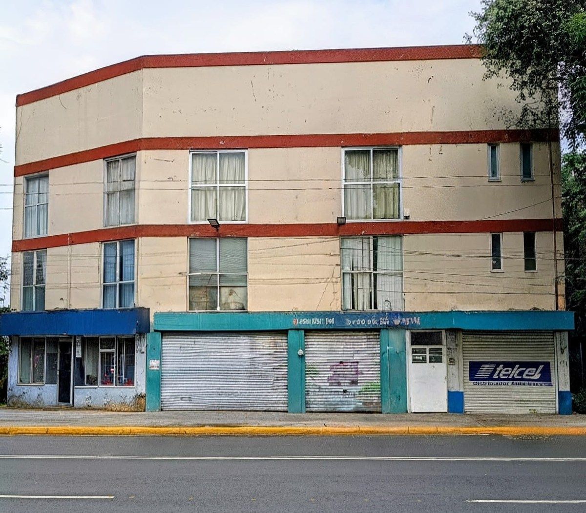 VENTA EDIFICIO DIVISIÓN DEL NORTE COYOACAN Y RÍO  CHURUBUSCO, foto 1 de 3