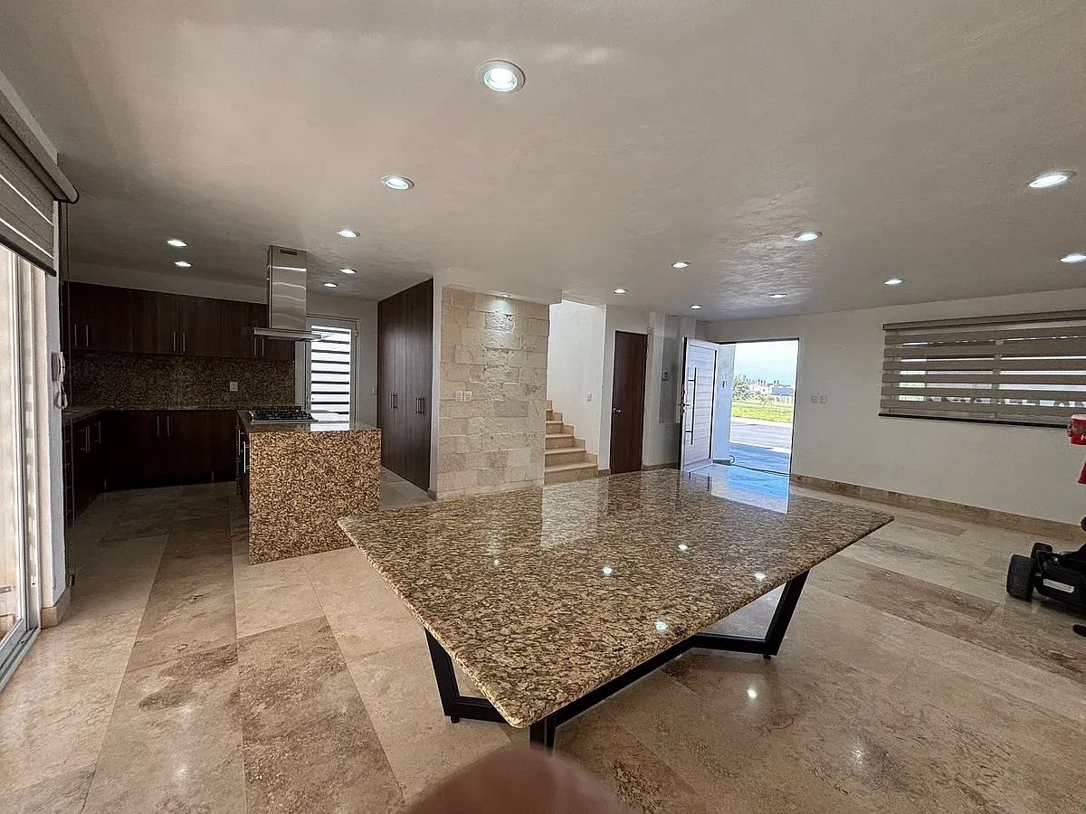 House in Gated Community in Ciudad Meseta, Querétaro, photo 3 of 22