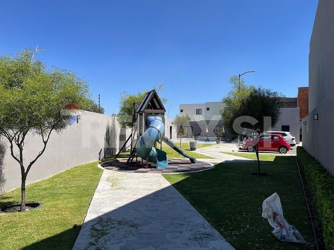 Casa em Zákia, El Marqués, foto 27 de 29