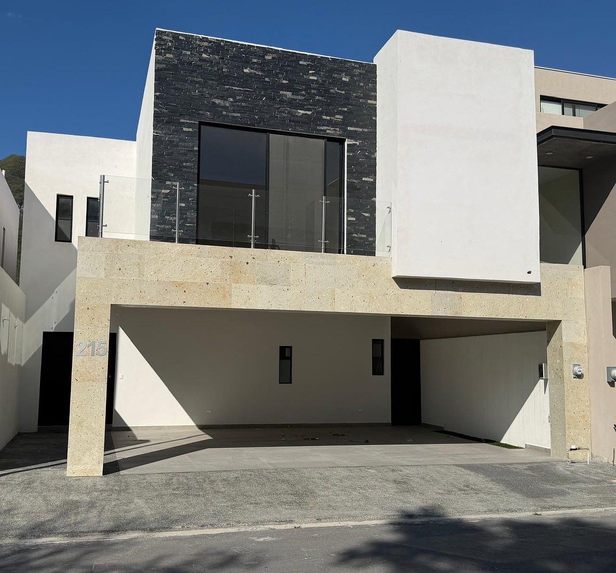 Casa en VENTA, Valle de las Esmeraldas, foto 1 de 17