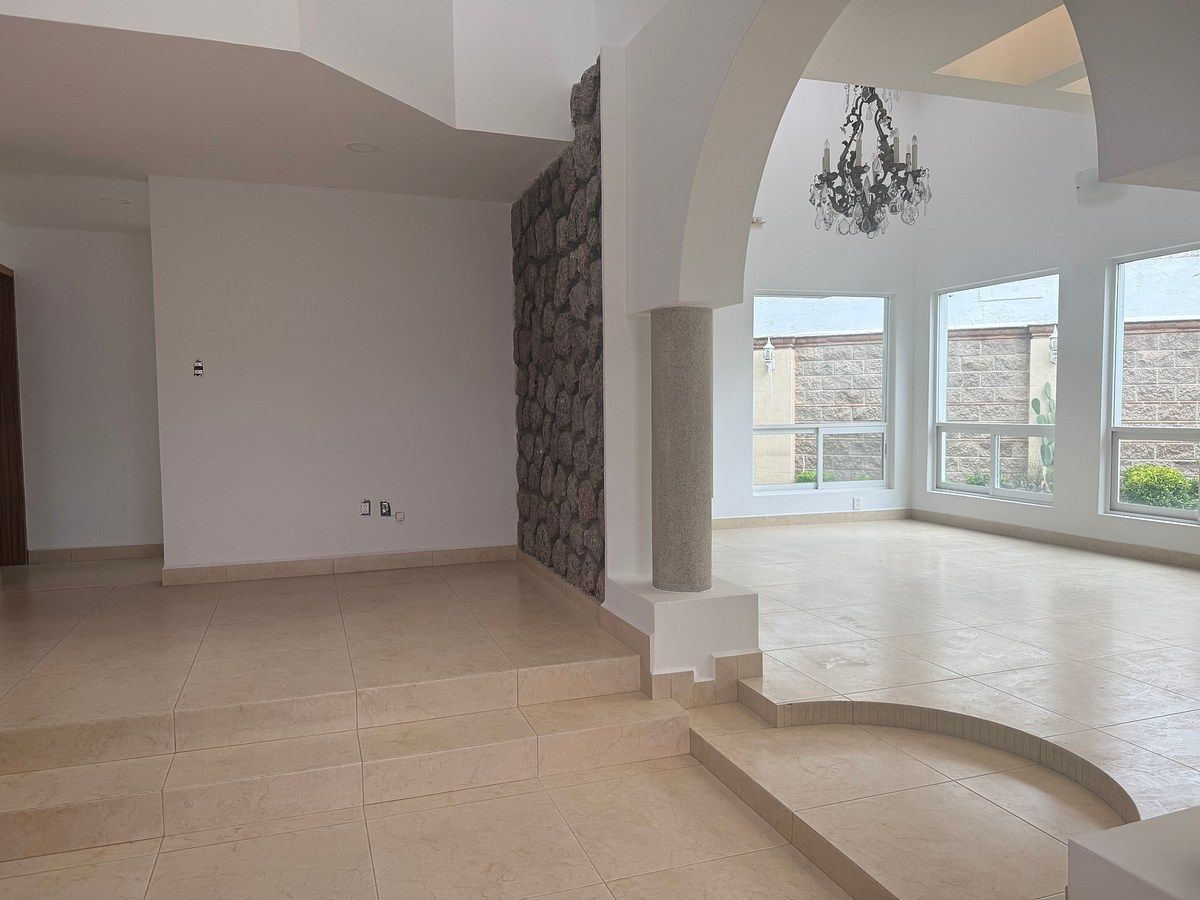 House in Gated Community in San Jorge, León, photo 5 of 31