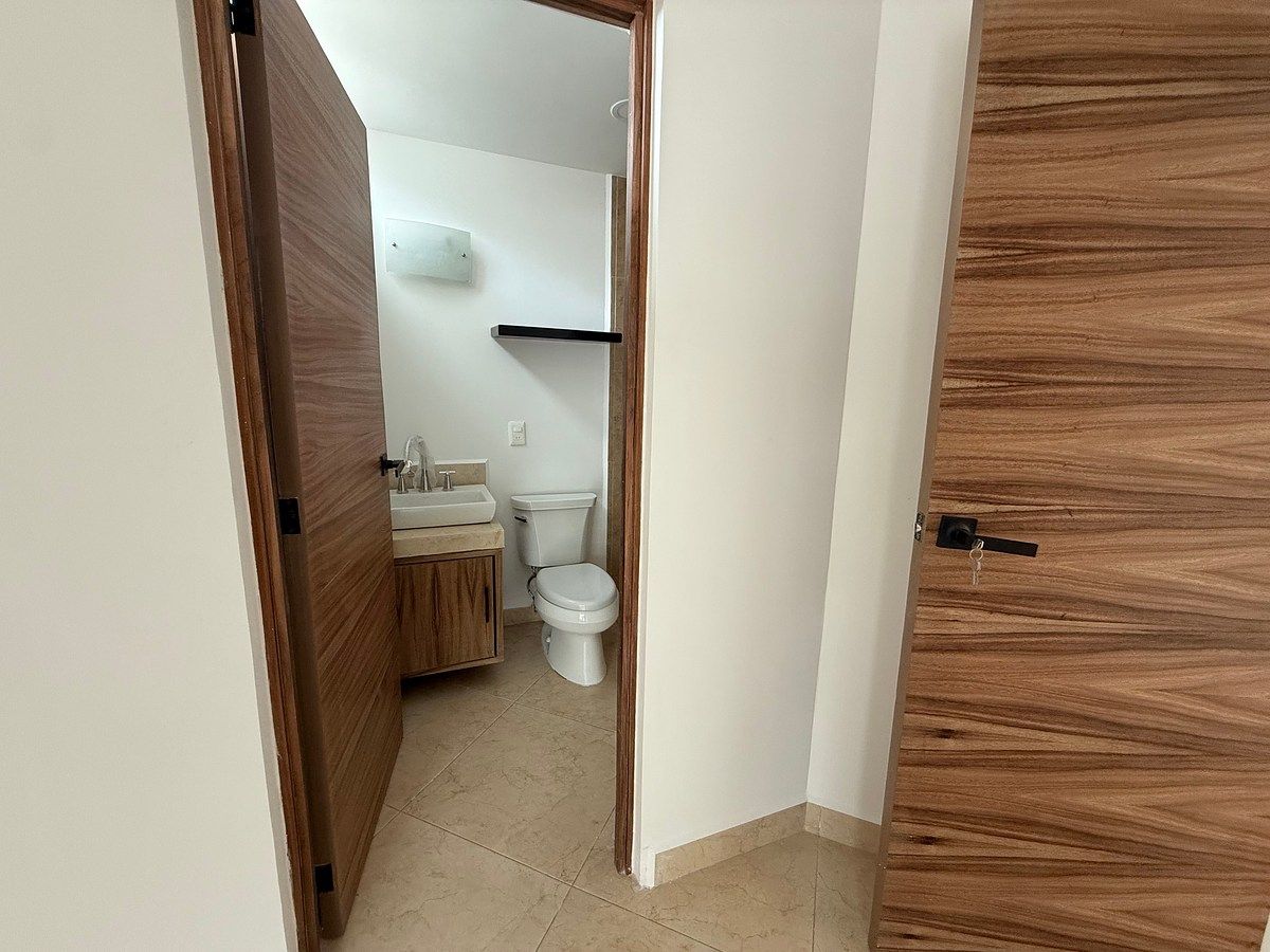 House in Gated Community in San Jorge, León, photo 10 of 31