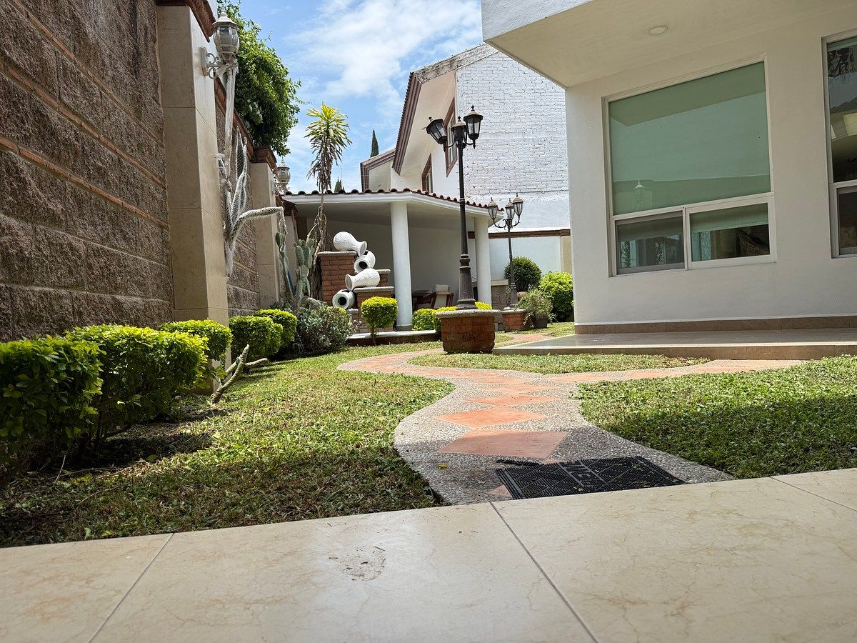 House in Gated Community in San Jorge, León, photo 24 of 31