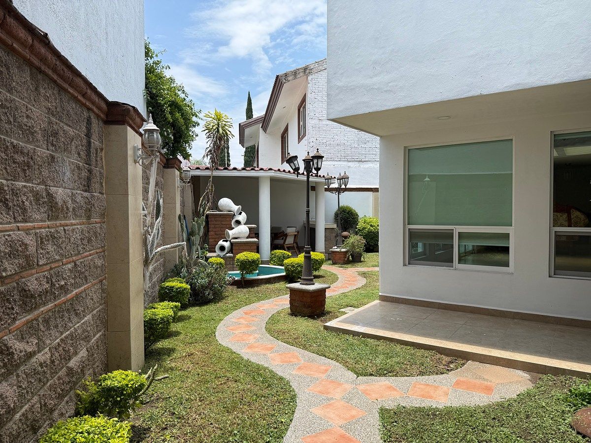 House in Gated Community in San Jorge, León, photo 25 of 31