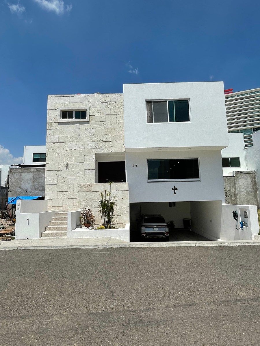 Casa en Venta en Misiones II, Centro Sur, Querétaro | $7,400,000, foto 1 de 37