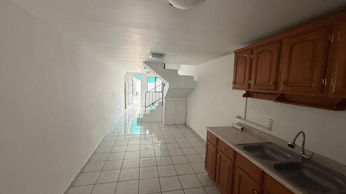 Casa Residencial Moctezuma / Plaza Guadalupe / Haciendas Tepeyac, foto 1 de 18