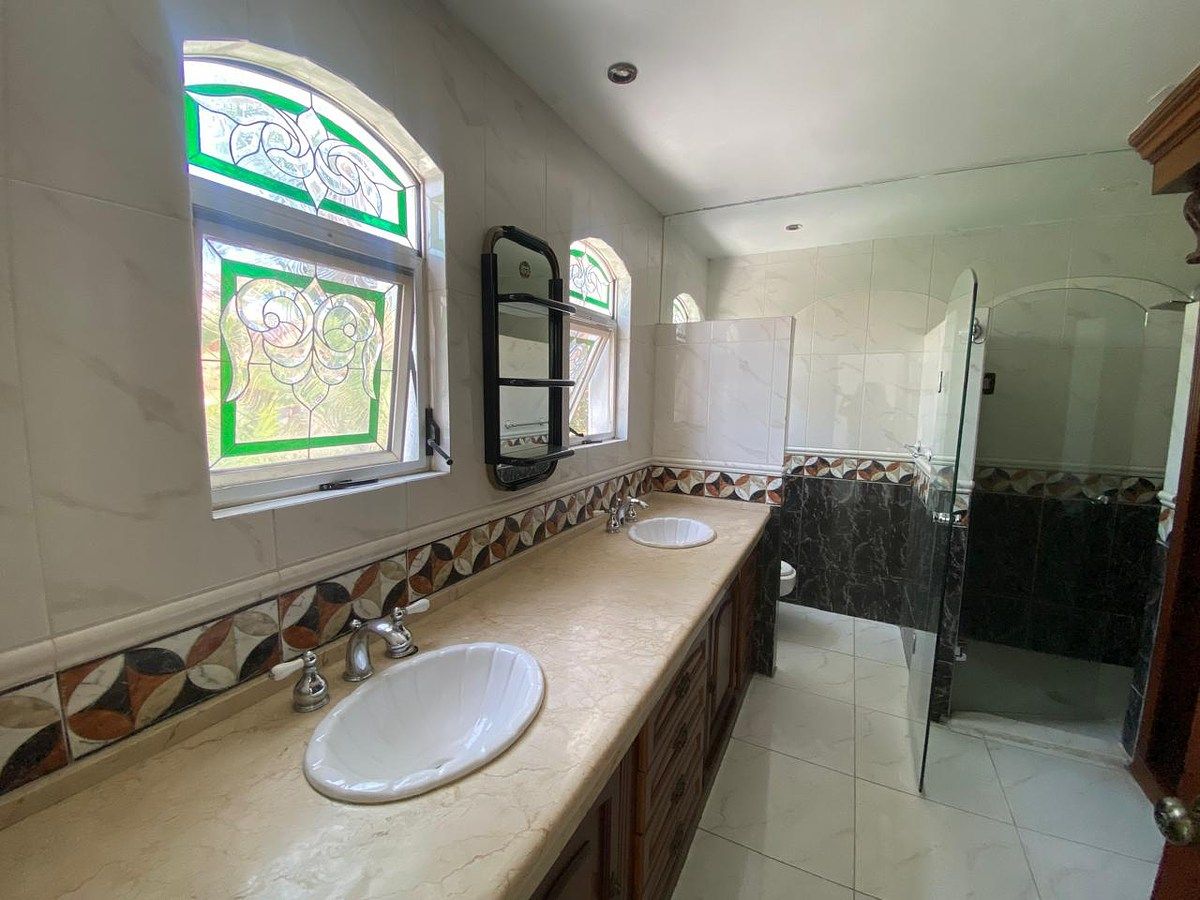 House in Gated Community in Lomas Del Bosque, Zapopan, photo 31 of 38