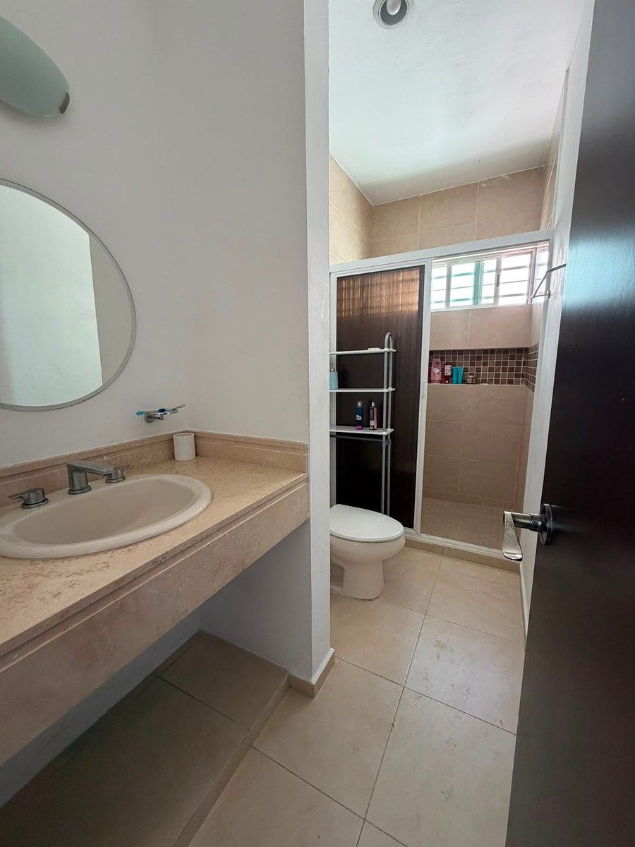 House in Gran Santa Fe, Mérida, photo 13 of 14