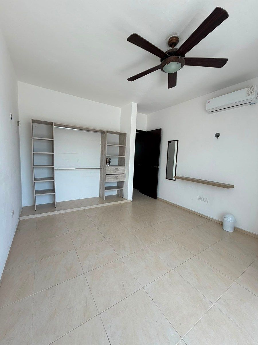 House in Gran Santa Fe, Mérida, photo 9 of 14