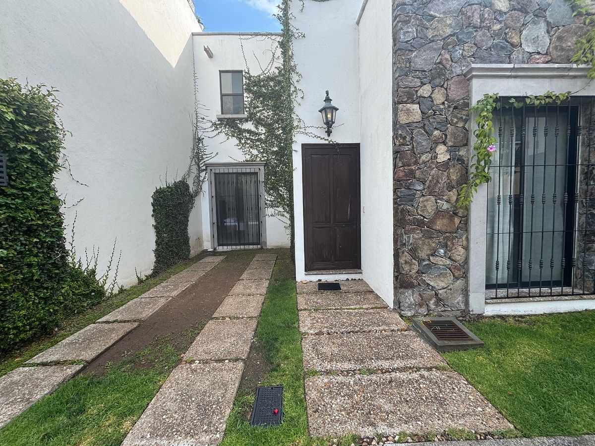 House in Gated Community in Independencia, San Miguel de Allende, photo 3 of 29