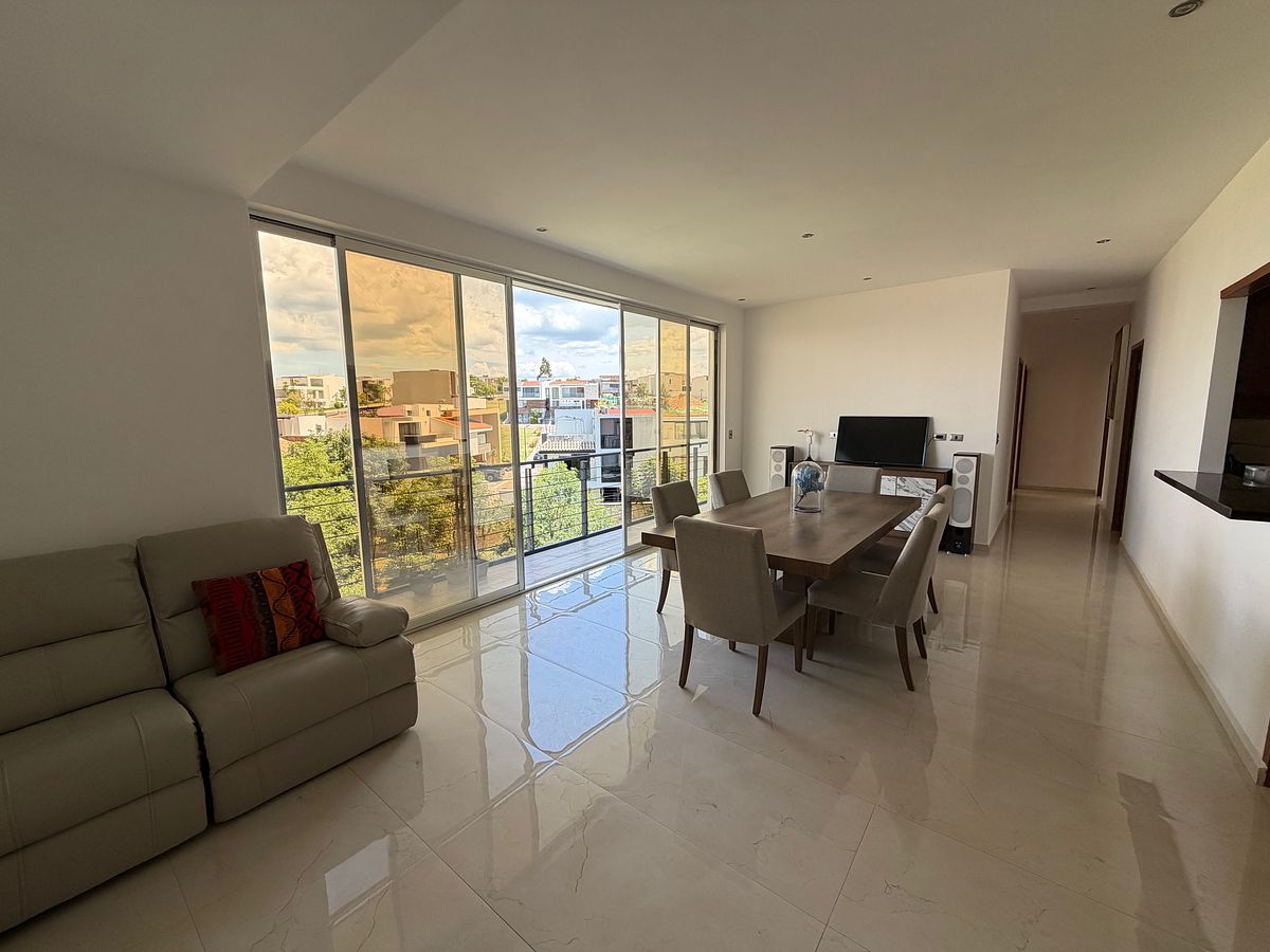 Apartment in Lomas de Angelópolis III, San Andrés Cholula, photo 3 of 12