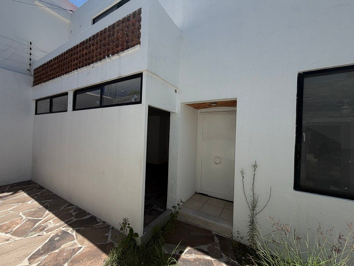 IDEAL HOUSE FOR BUSINESS IN PROVIDENCIA, photo 1 of 19