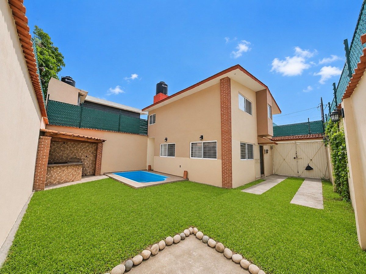 HOUSE FOR SALE IN FRACC. BRISAS DE CUAUTLA, CUAUTLA, MOR. DEEDED., photo 1 of 21
