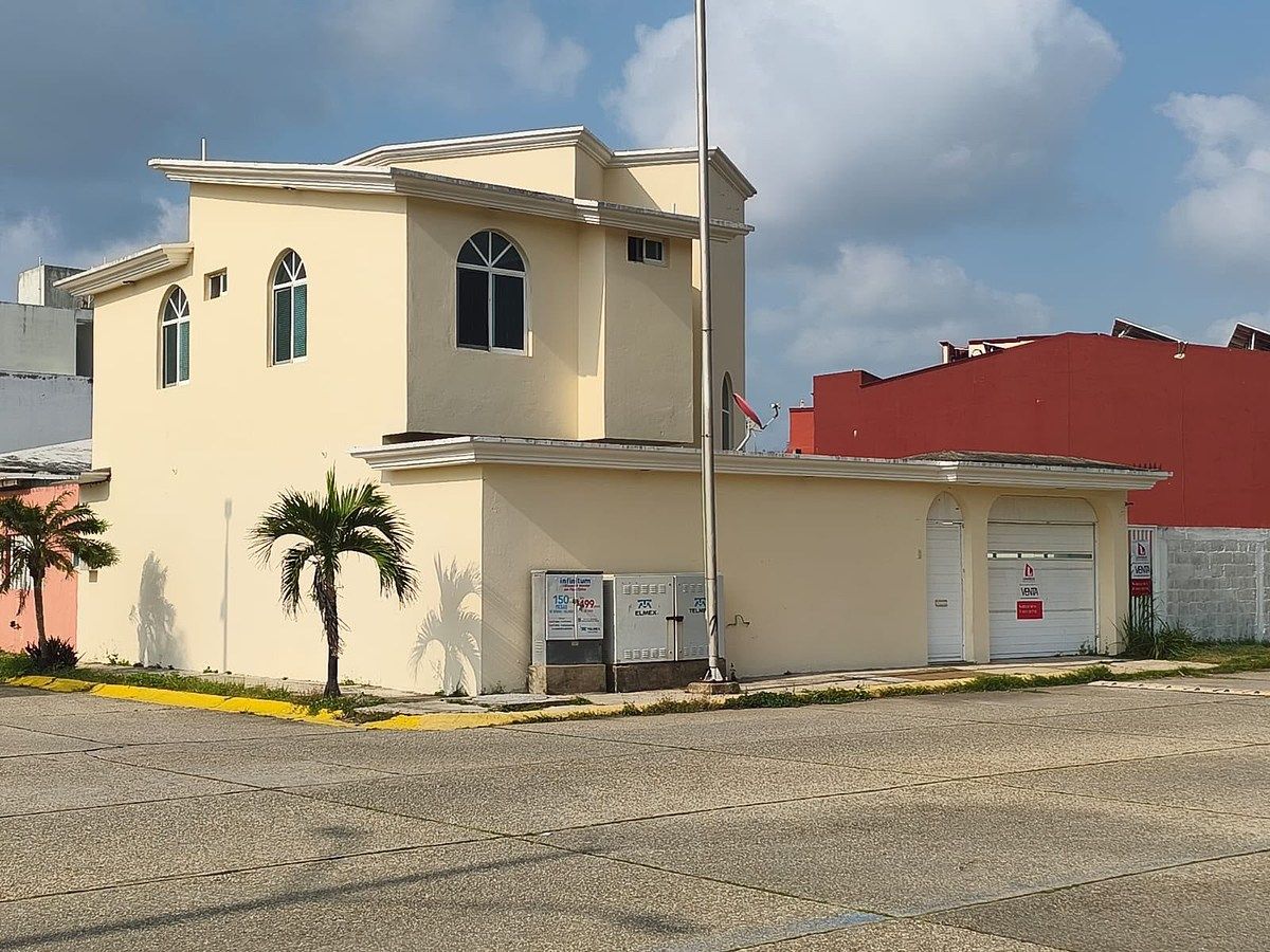Casa em paraíso privado, foto 1 de 8