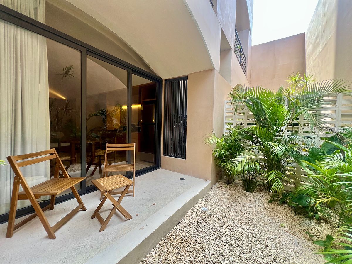 VENTA | Estudio en Planta Baja con Jardín Centro Playa del Carmen (PDC214), foto 1 de 17