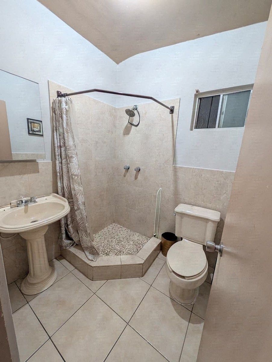 Casa en Villa Bonita, Ensenada, foto 6 de 16