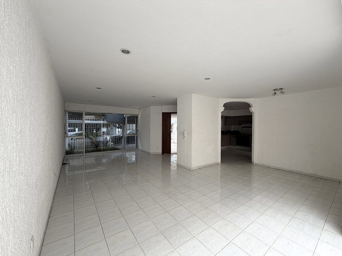Casa en Prados de Providencia, Guadalajara, foto 3 de 16