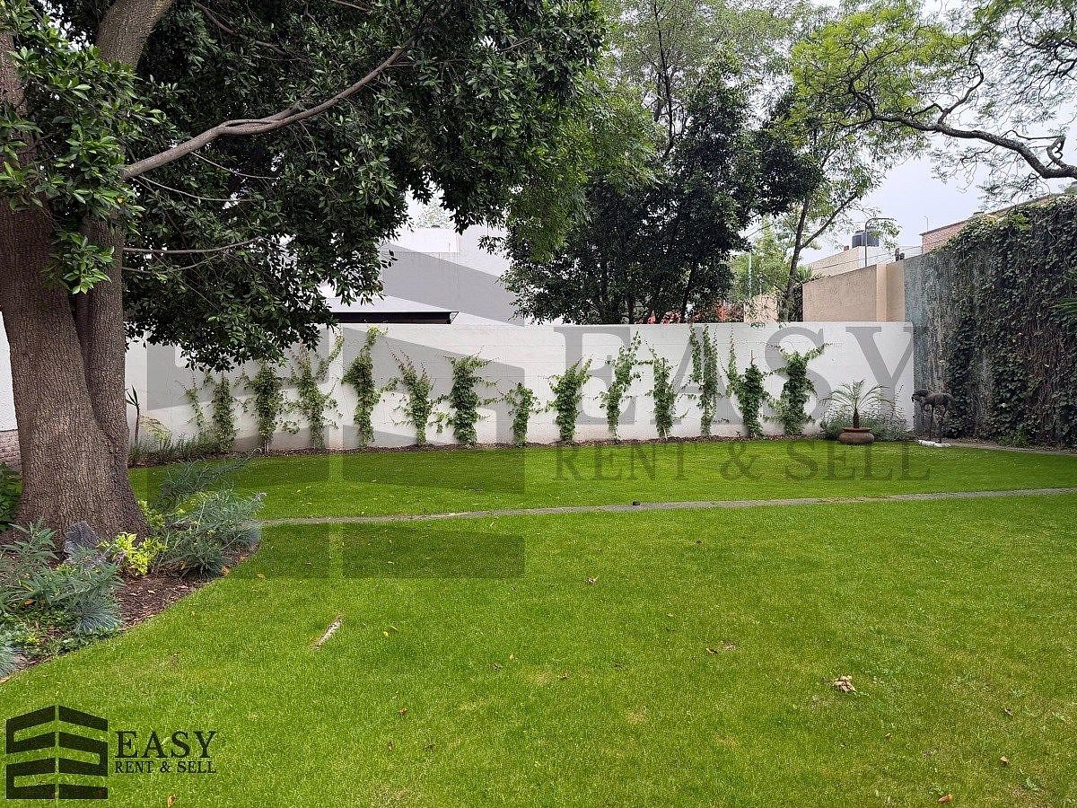 House for sale in Monte Caucaso, photo 1 of 30