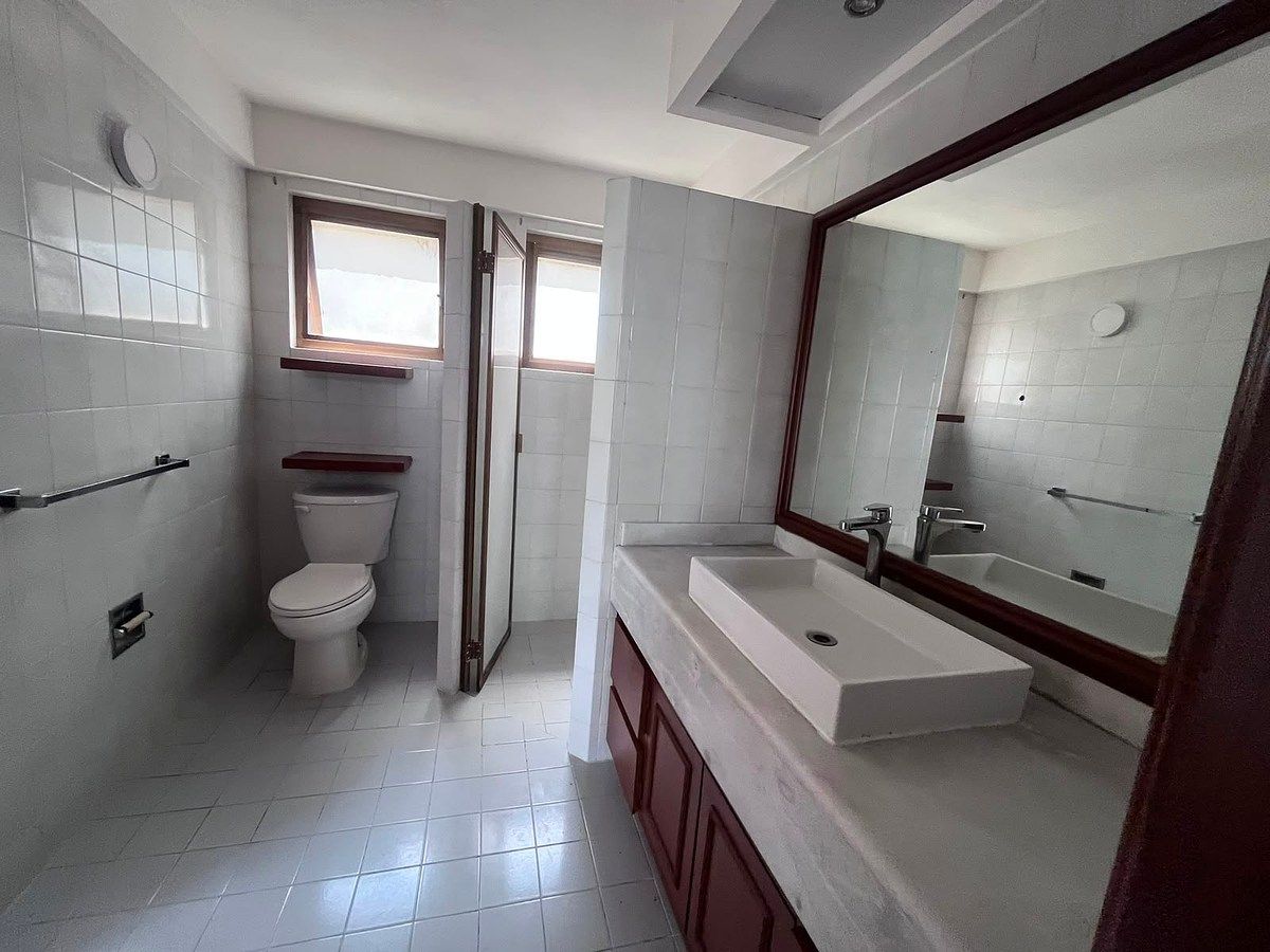 Apartment in Residencial Juan Manuel, Guadalajara, photo 13 of 16