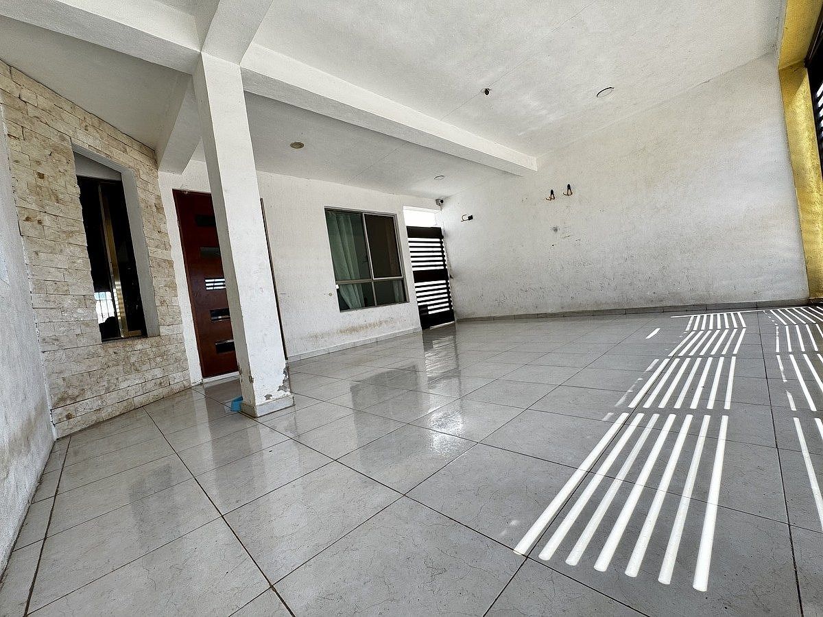 House in Los Héroes, Mérida, photo 2 of 32