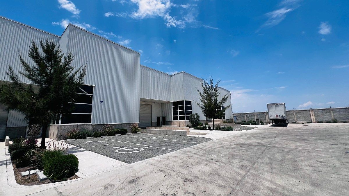 Industrial Warehouse for Rent, photo 1 of 8
