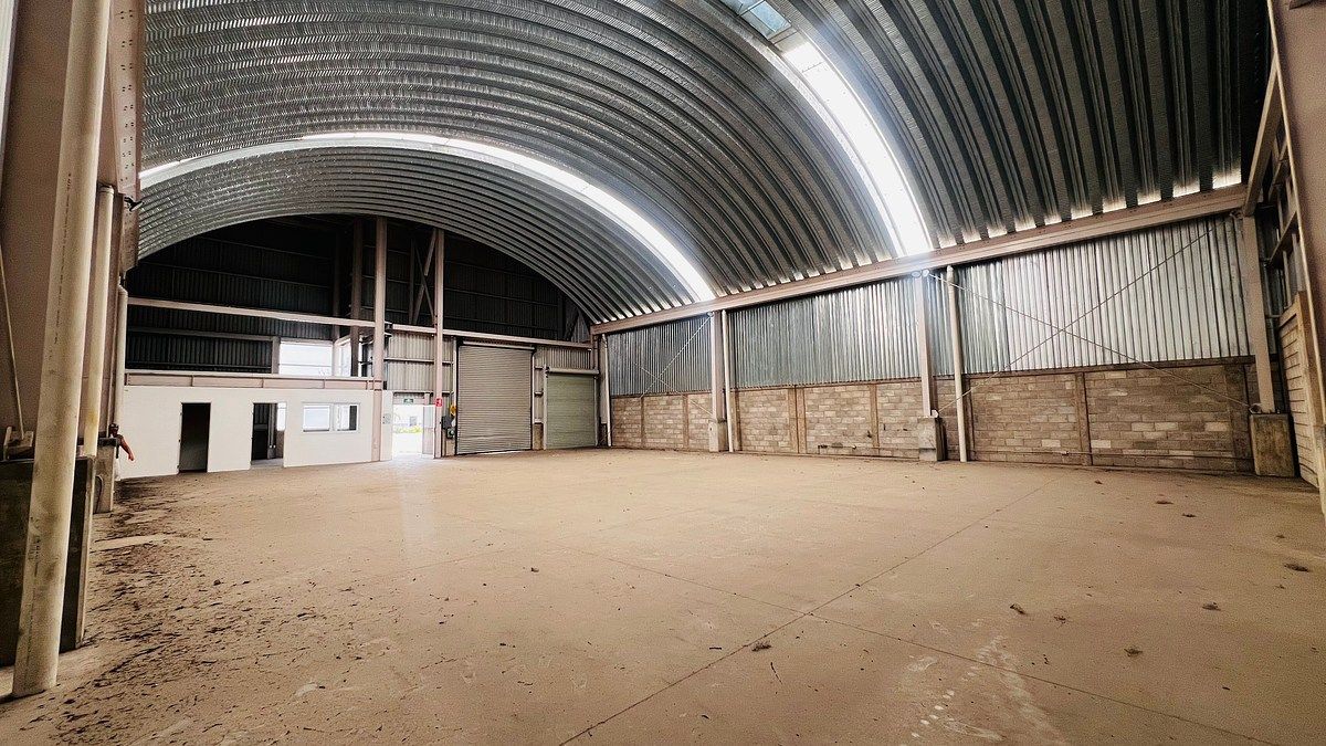Commercial Storage Unit in Calamanda, El Marqués, photo 6 of 8