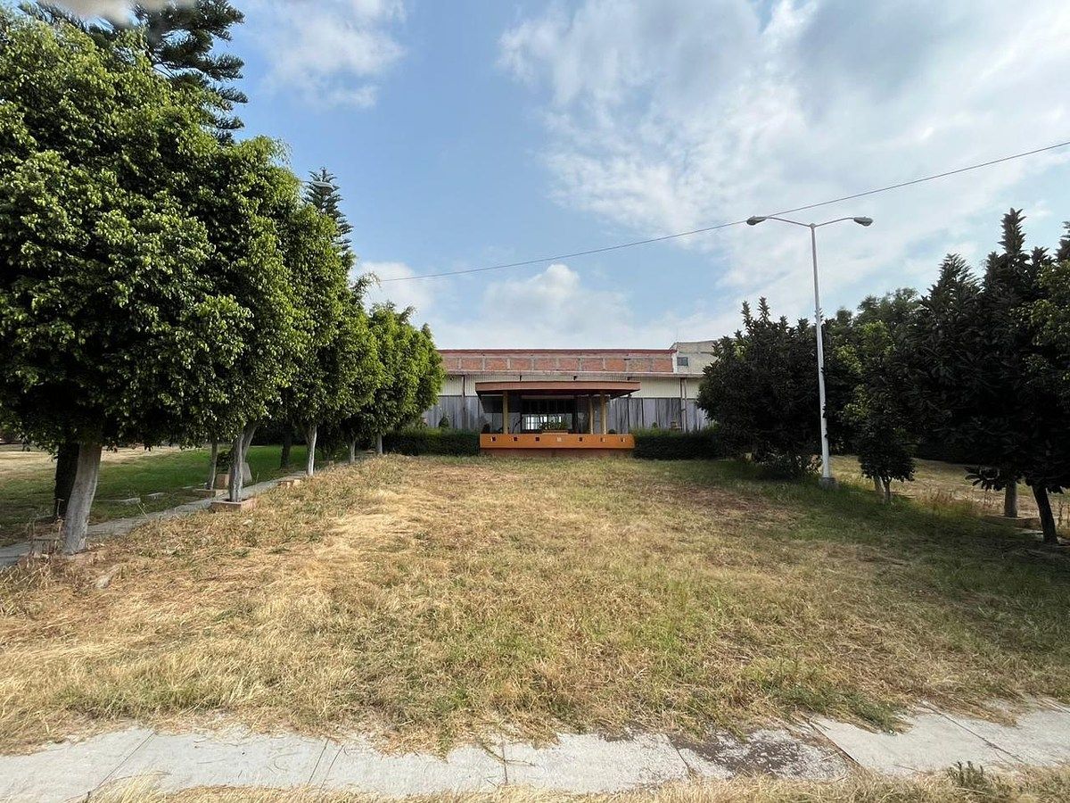 MIXED USE LAND FOR SALE, photo 1 of 14
